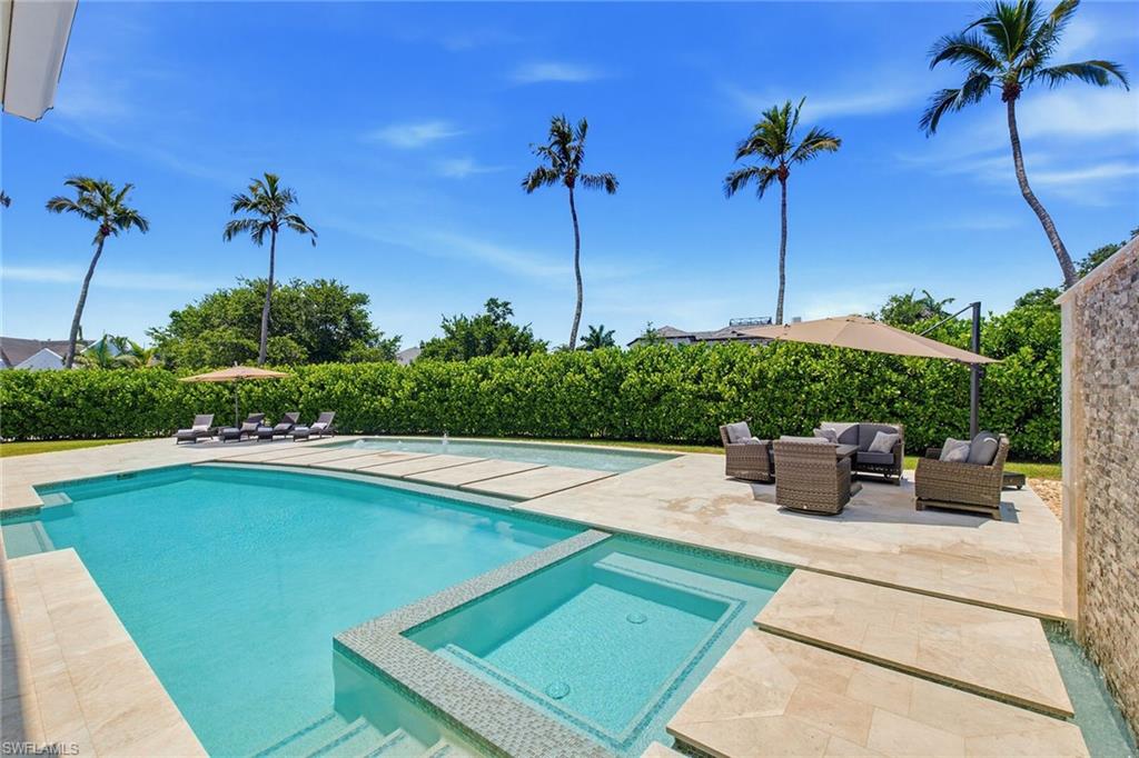 692 Banyan Blvd Property Photo 10