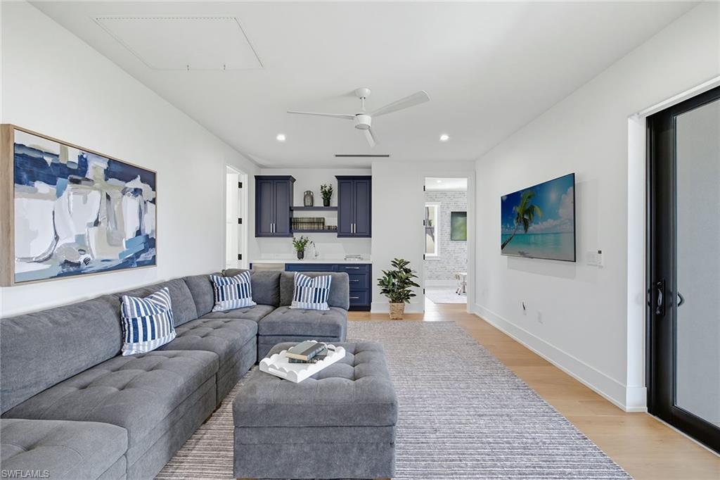 692 Banyan Blvd Property Photo 18