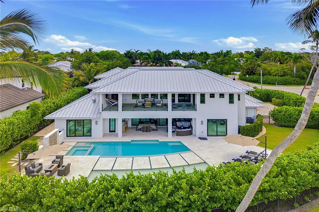 692 Banyan Blvd Property Photo 25