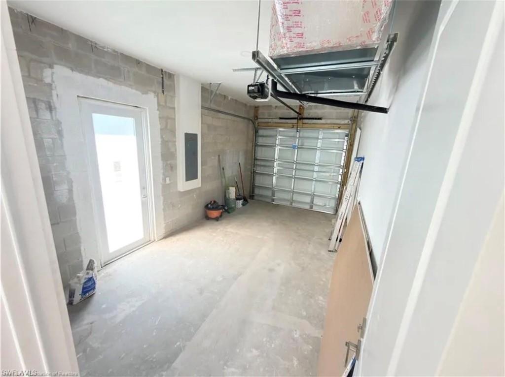 2803 68th St W Property Photo 20