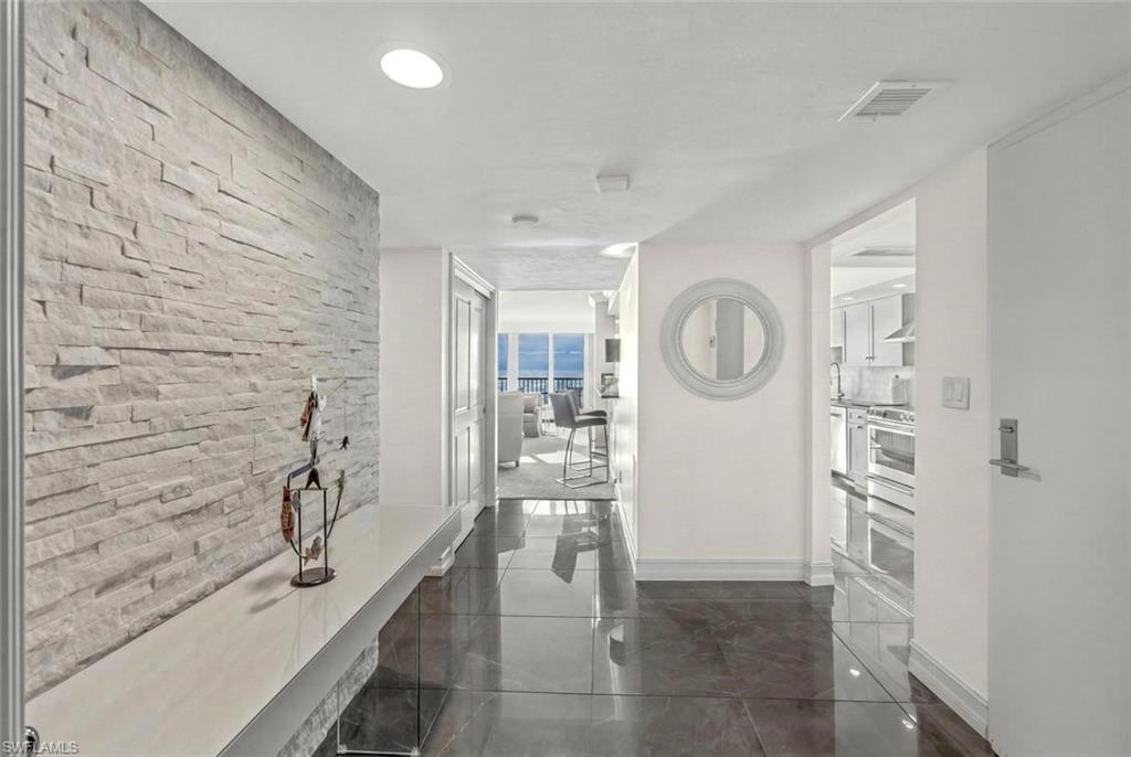 2381 Gulf Shore Blvd N 503 Property Photo 4