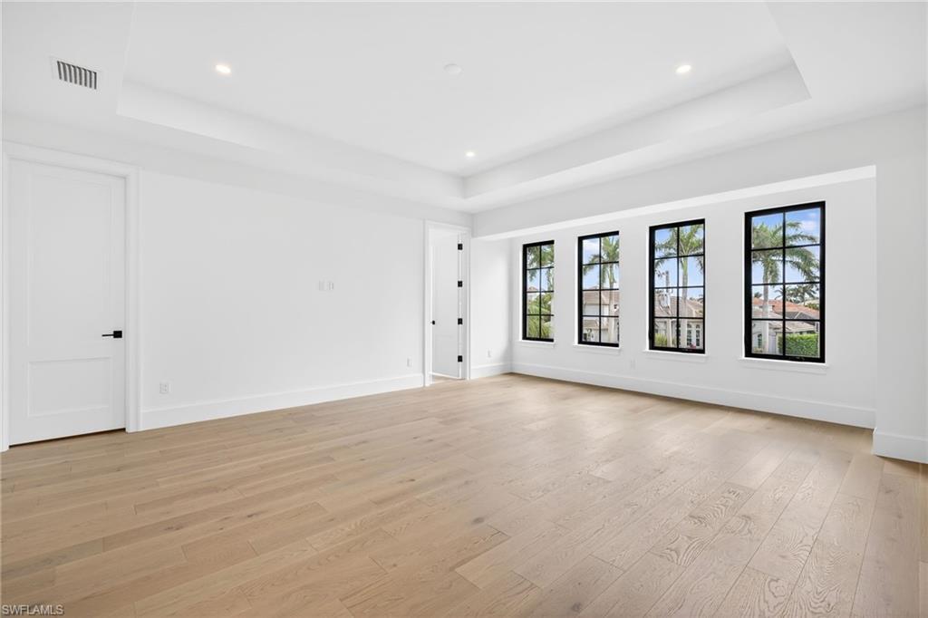 720 Hull Ct Property Photo 18