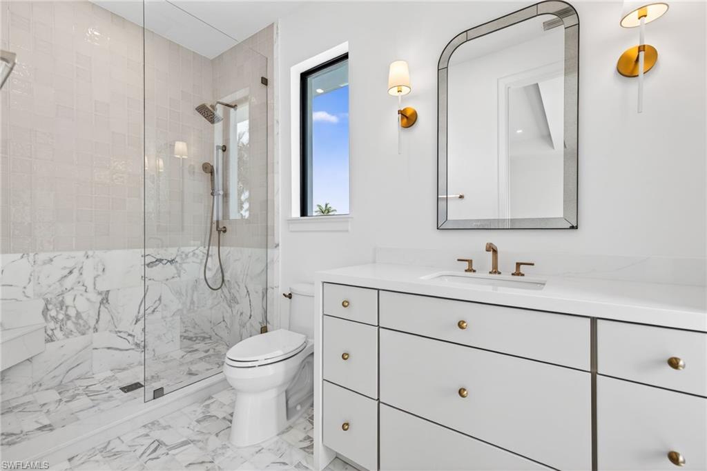 720 Hull Ct Property Photo 22
