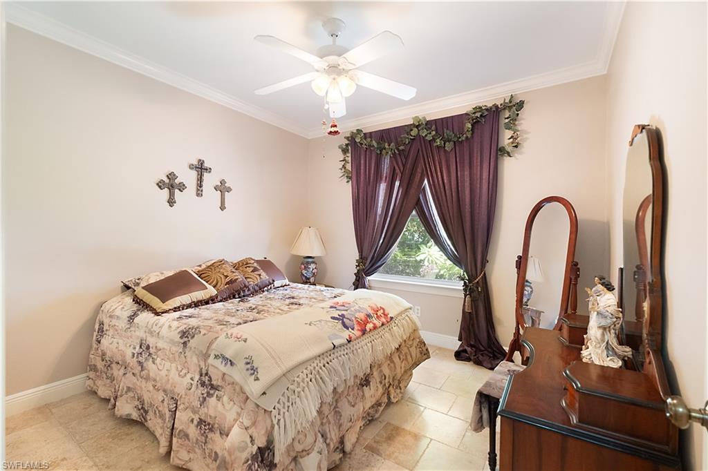 6761 Golden Gate Pkwy Property Photo 15