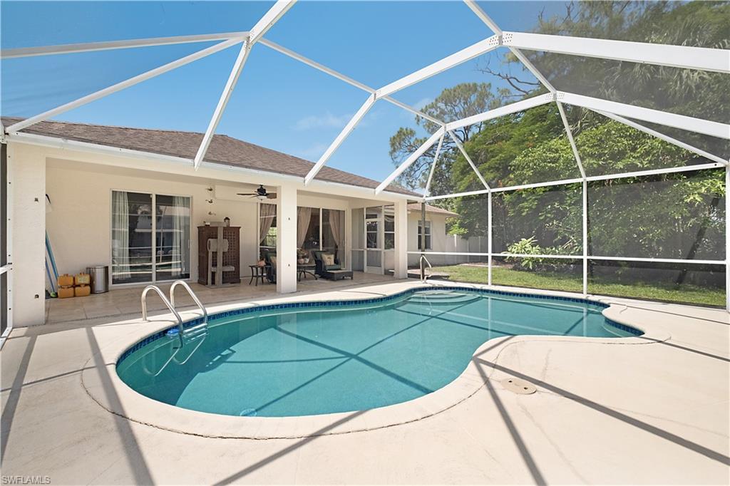 6761 Golden Gate Pkwy Property Photo 20