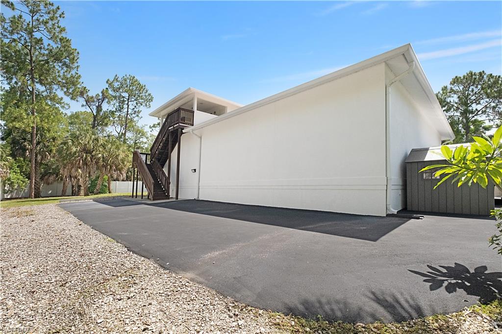 6761 Golden Gate Pkwy Property Photo 25