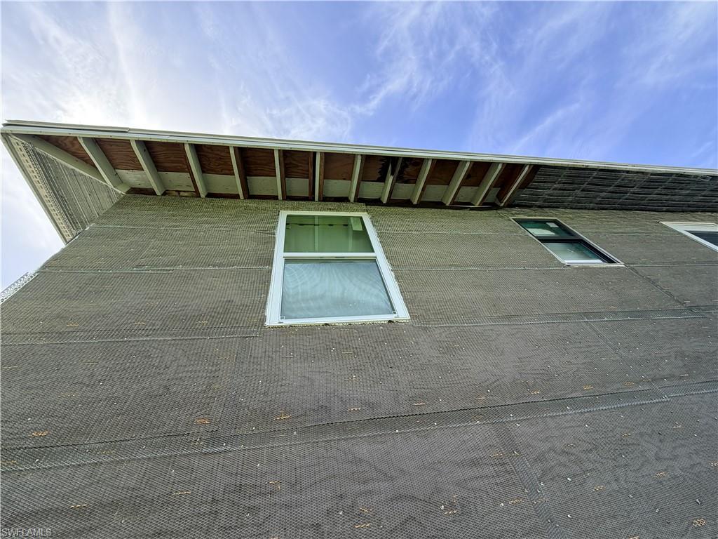 125 4th St Property Photo 11