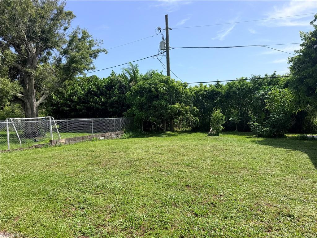 125 4th St Property Photo 14