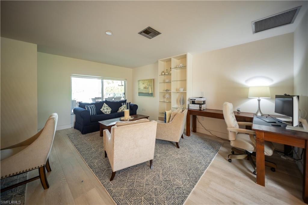 191 Torrey Pines Pt Property Photo 8