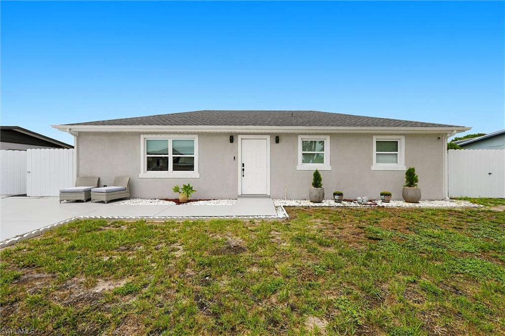 1776 Glenway CT Property Photo 1