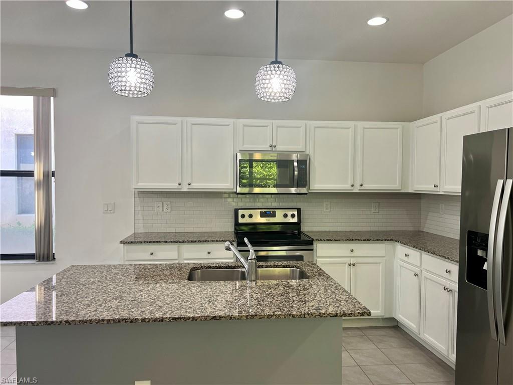 5507 Useppa Dr Property Photo 3