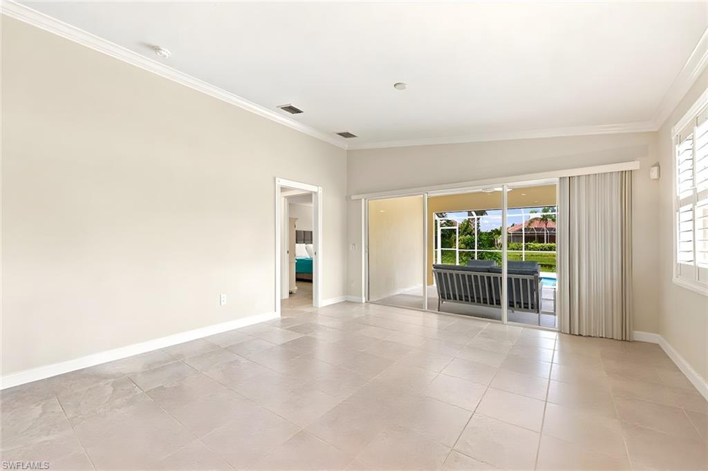 7704 Rozzini Ln Property Photo 19
