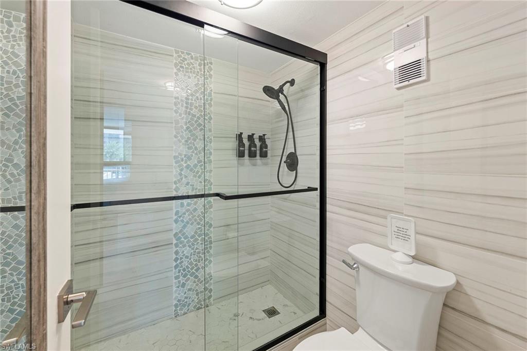 380 Seaview Ct 207 Property Photo 23