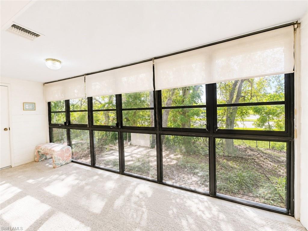 8041 Woods Cir 14 Property Photo 11