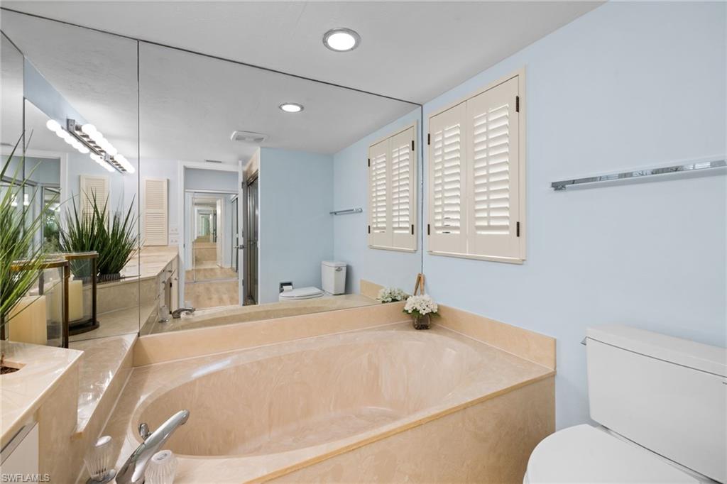 6710 Pelican Bay Blvd 422 Property Photo 21