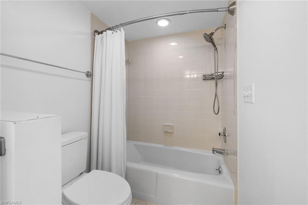 6710 Pelican Bay Blvd 422 Property Photo 30