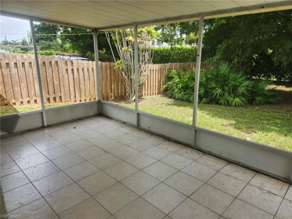 804 92nd Ave N Property Photo 11