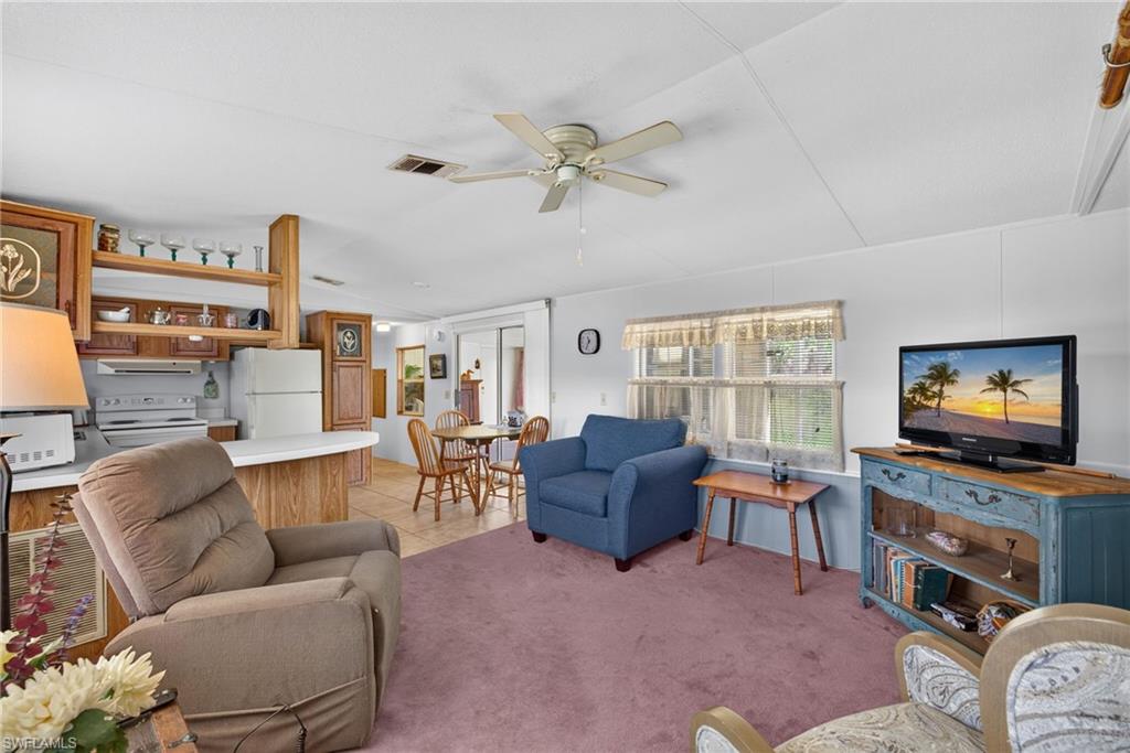 10451 Wales LOOP Property Photo 1