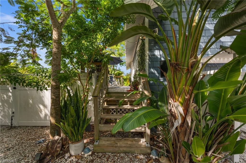 105 Hilo St Property Photo 22