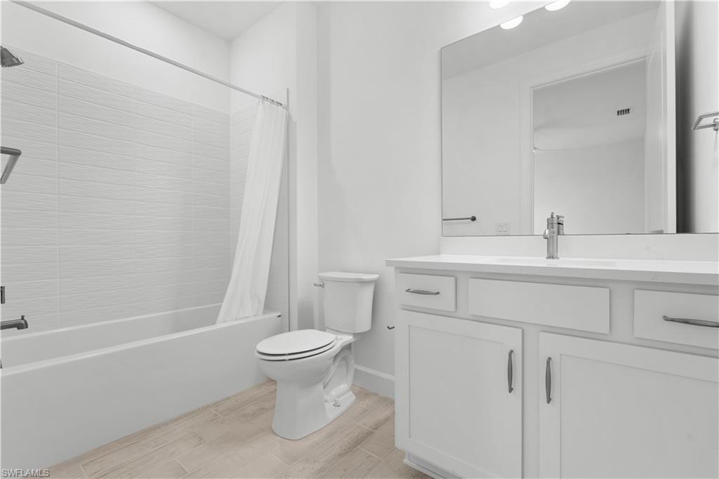 2104 Freemont Way Property Photo 16