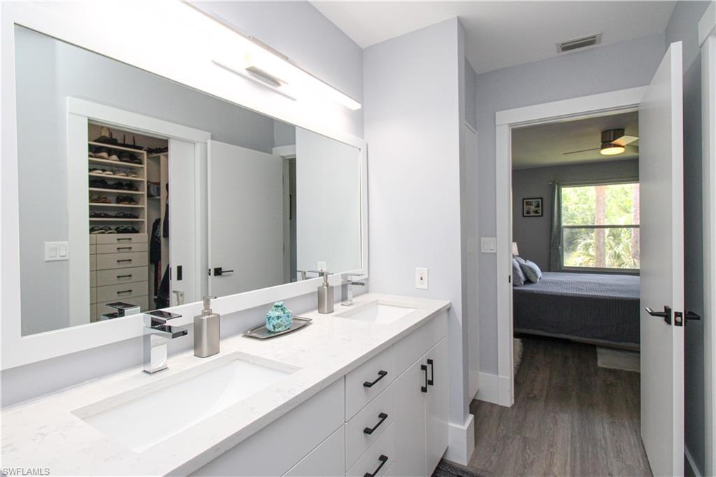 225 Robin Hood Cir 203 Property Photo 42
