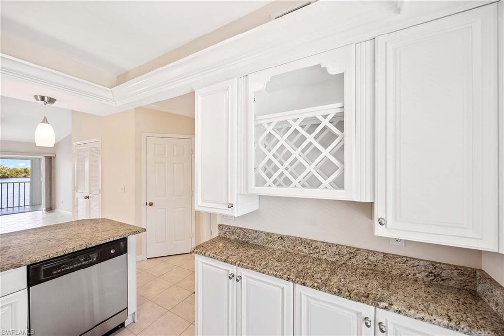 1015 Mainsail Dr 112 Property Photo 12