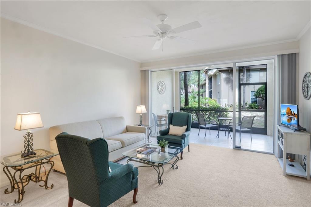 4110 Sawgrass Point Dr 104 Property Photo 3