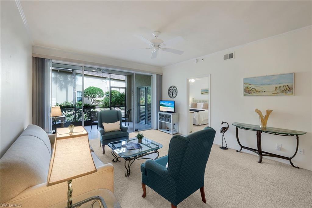 4110 Sawgrass Point Dr 104 Property Photo 4