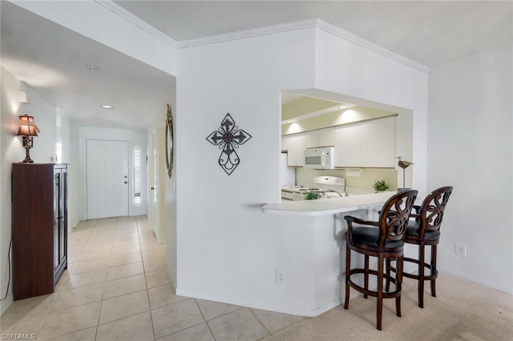 4110 Sawgrass Point Dr 104 Property Photo 9