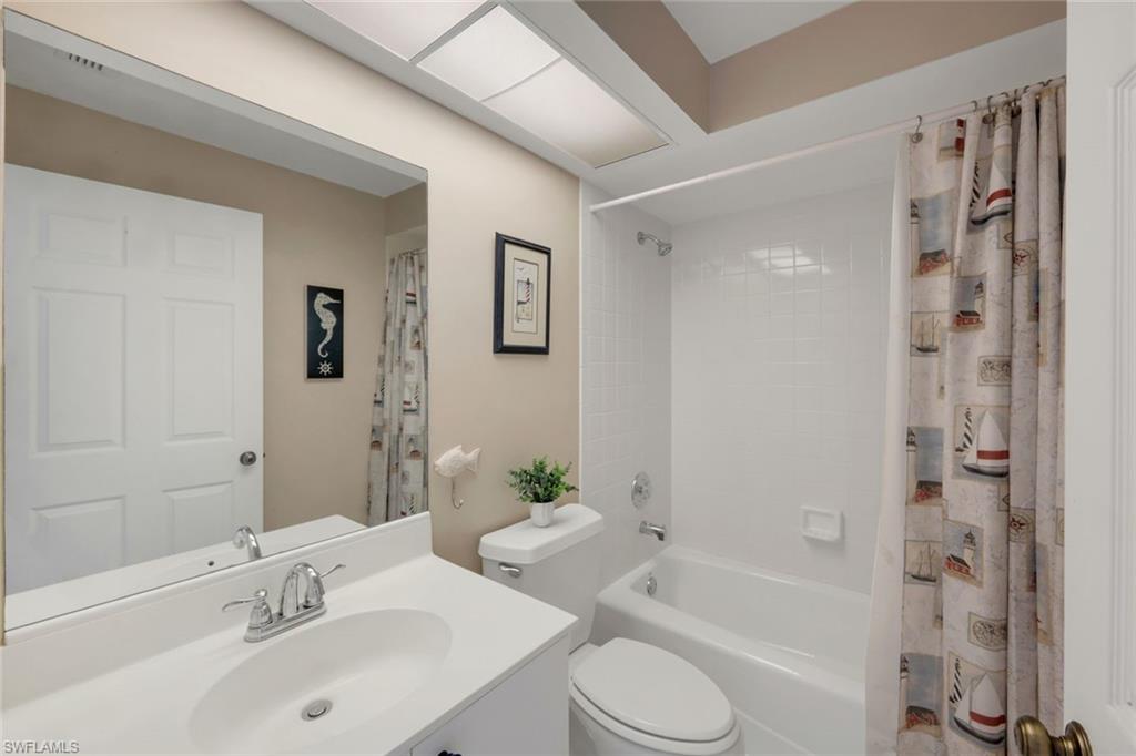 4110 Sawgrass Point Dr 104 Property Photo 20