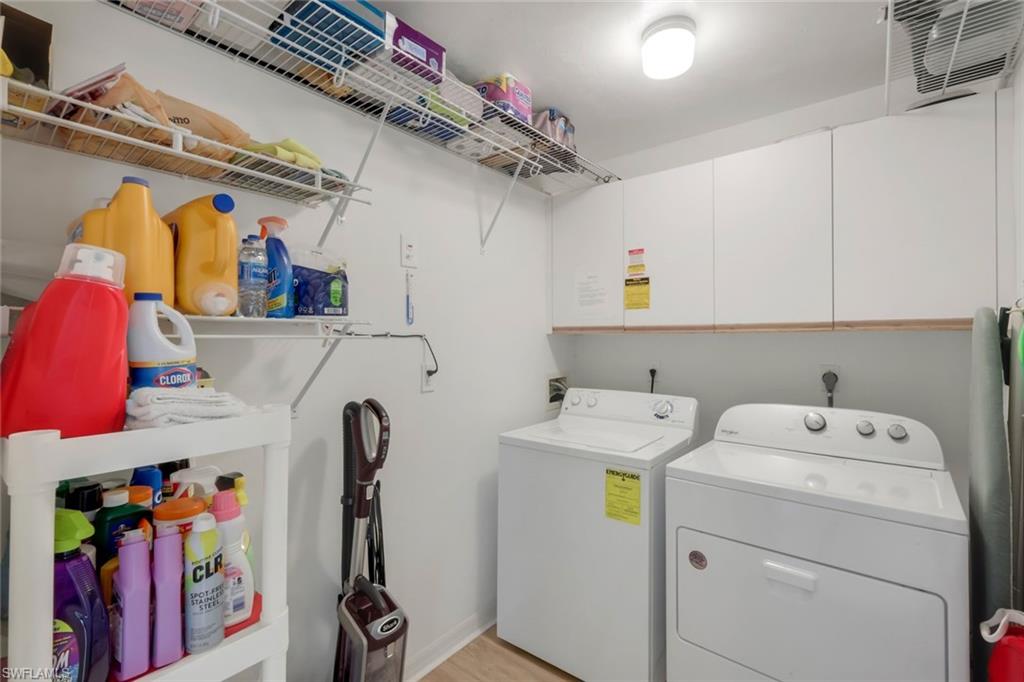4110 Sawgrass Point Dr 104 Property Photo 22