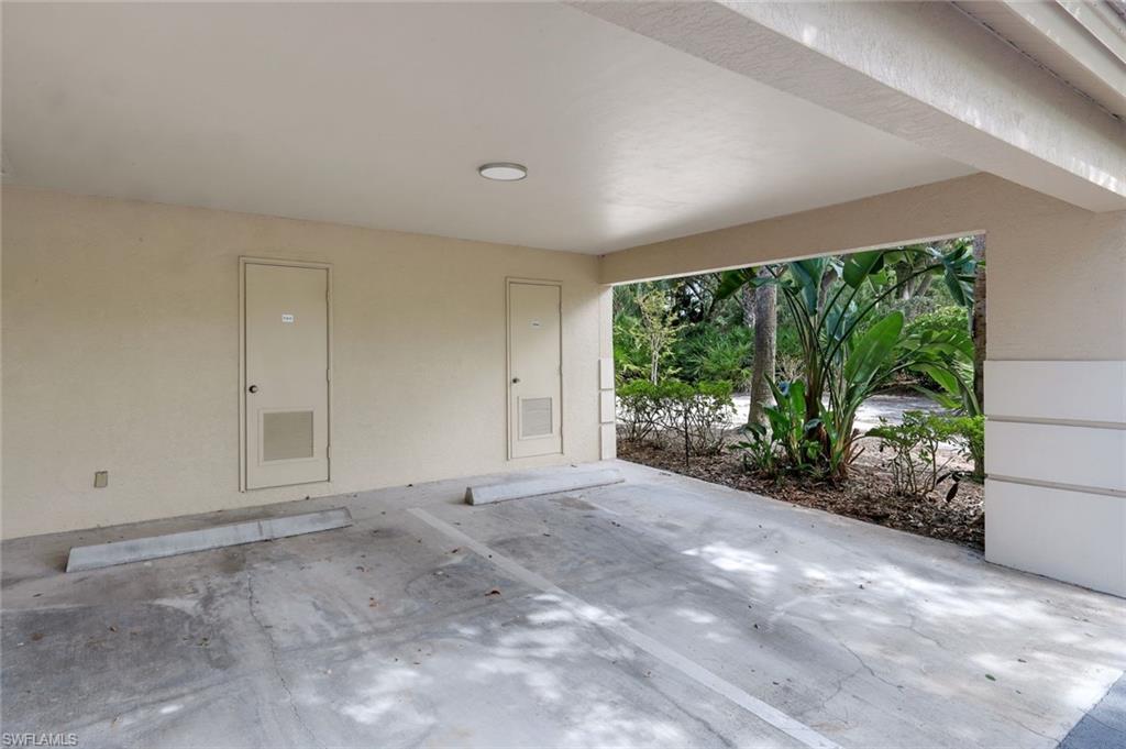 4110 Sawgrass Point Dr 104 Property Photo 28