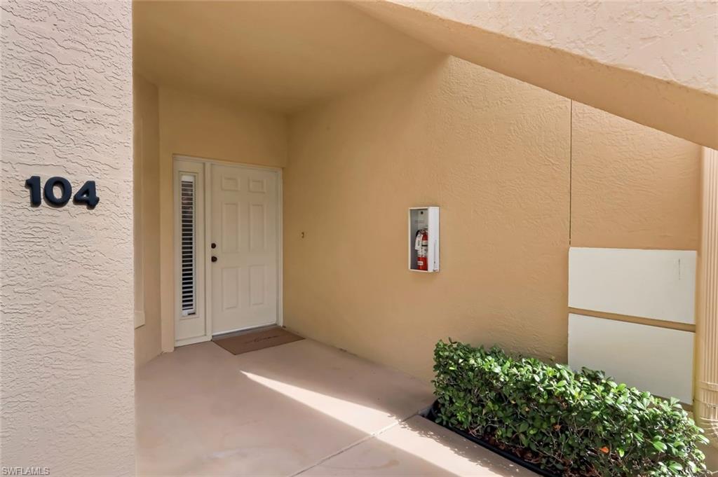 4110 Sawgrass Point Dr 104 Property Photo 29