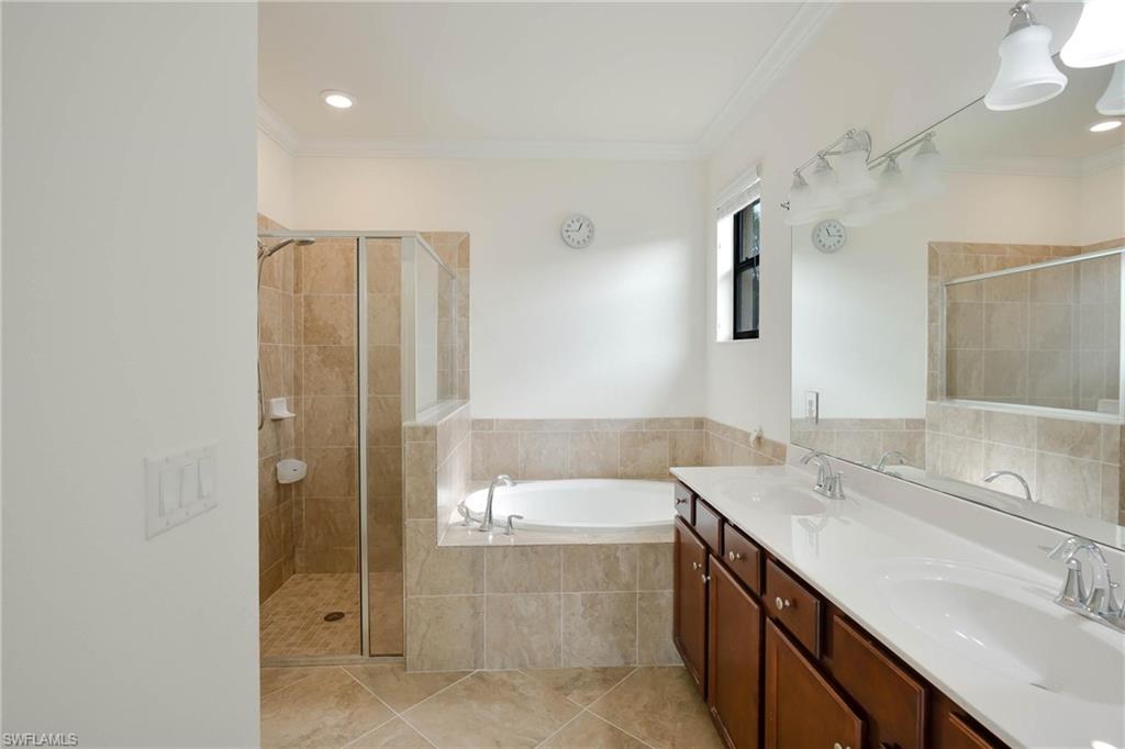 9215 Shadow Oak Ln Property Photo 10