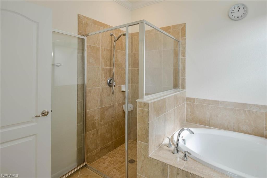 9215 Shadow Oak Ln Property Photo 11
