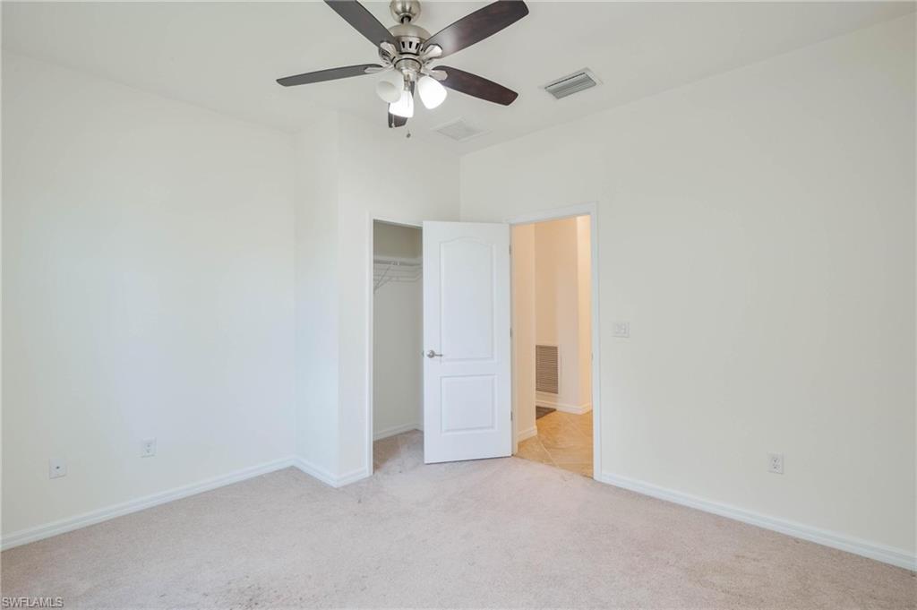 9215 Shadow Oak Ln Property Photo 15