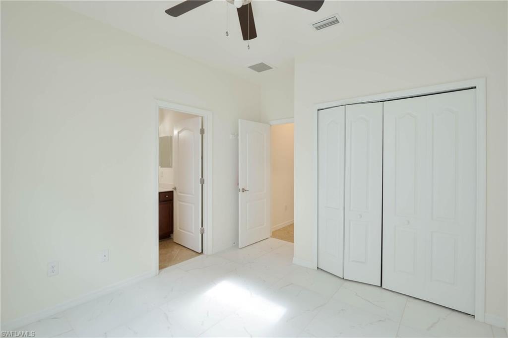 9215 Shadow Oak Ln Property Photo 20