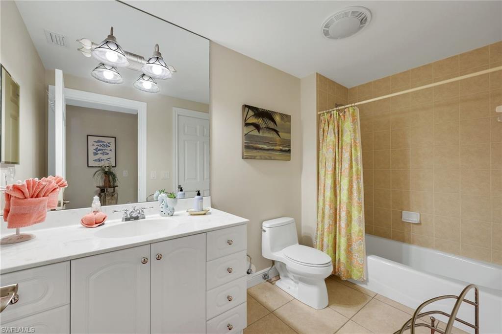 760 Collier Blvd 3-206 Property Photo 11