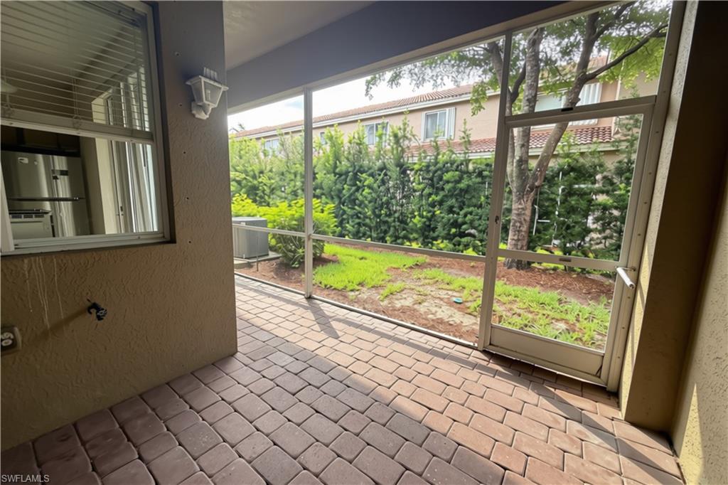 17533 Laurel Grove Ct Property Photo 8