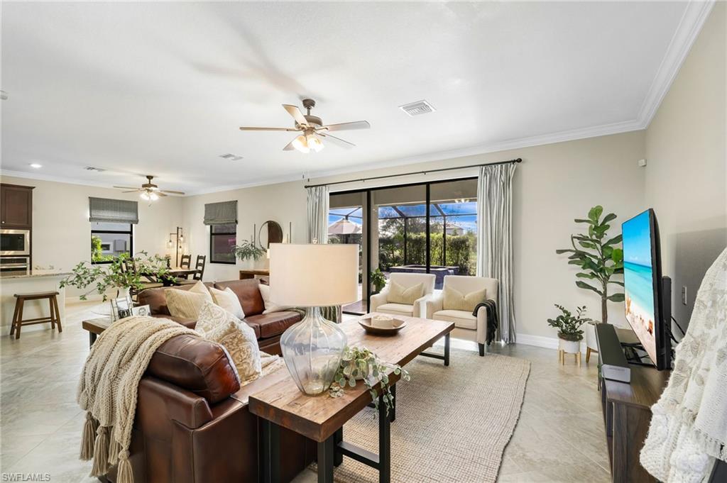 19012 Elston Way Property Photo 10