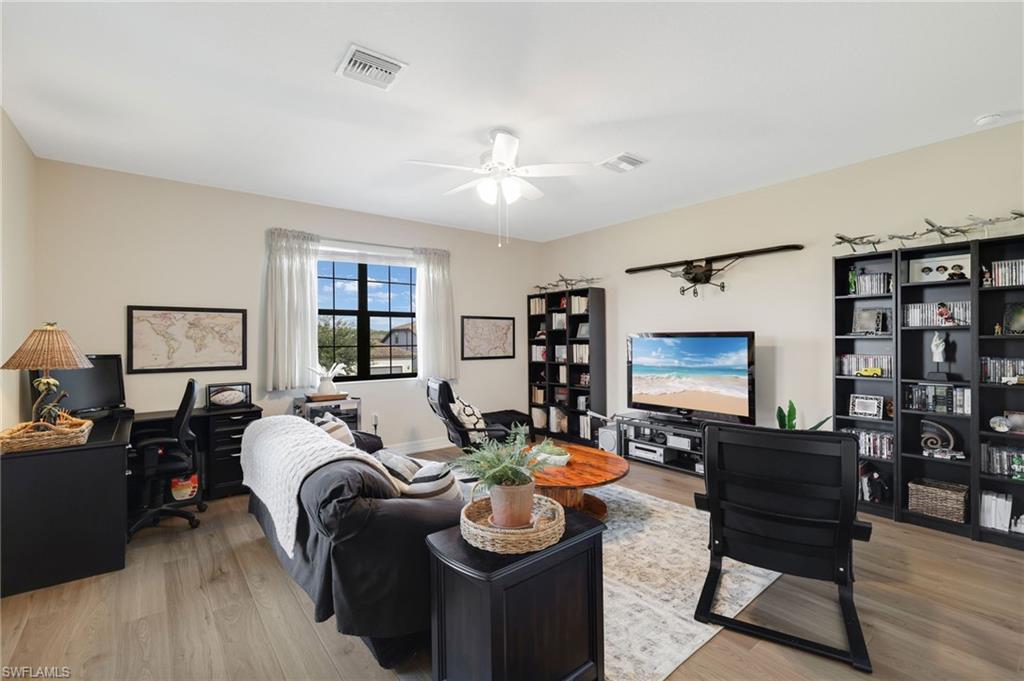 19012 Elston Way Property Photo 27