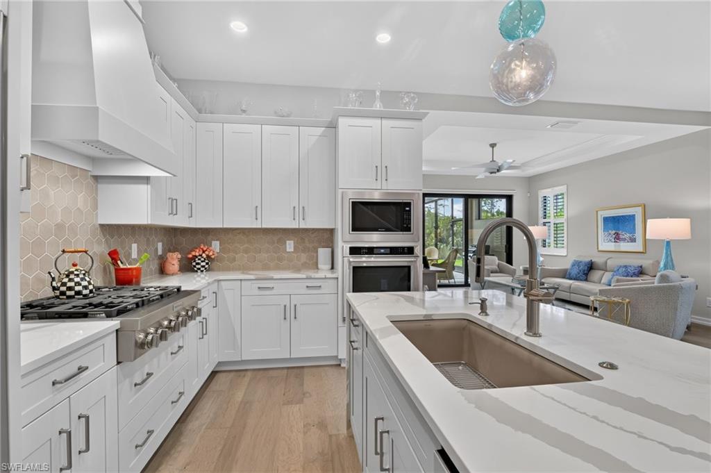 14596 Kingfisher Loop Property Photo 8