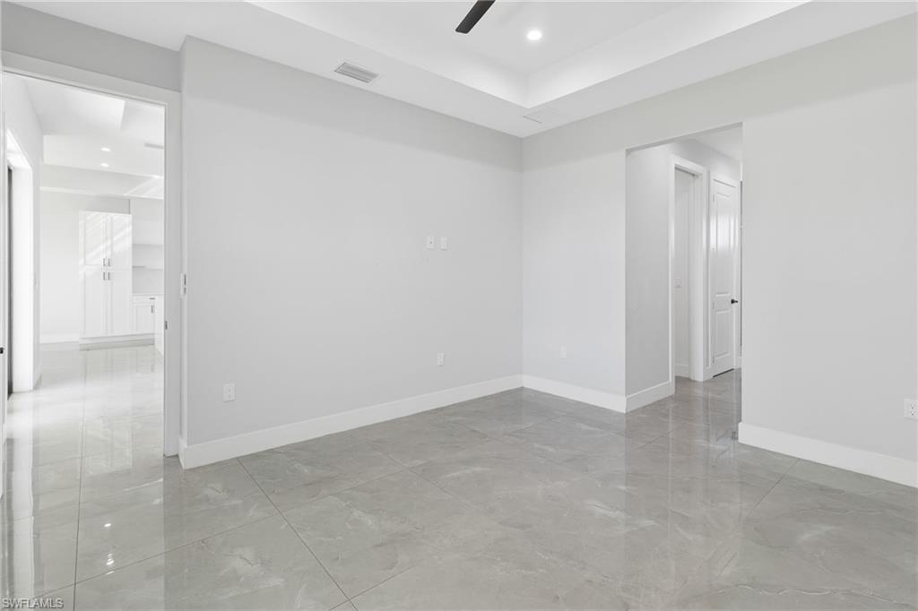2740 35th Ave Ne Property Photo 9