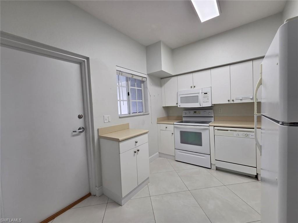 8408 Bernwood Cove Loop 1710 Property Photo 4
