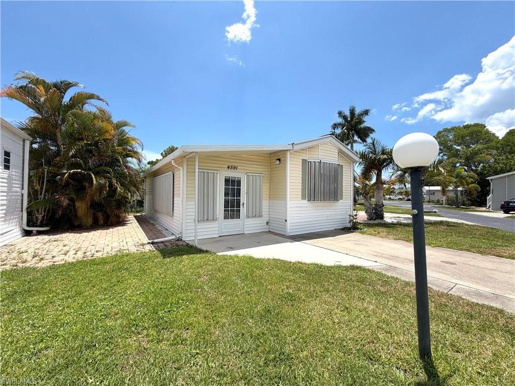 4591 Candlestick Ct E Property Photo 2