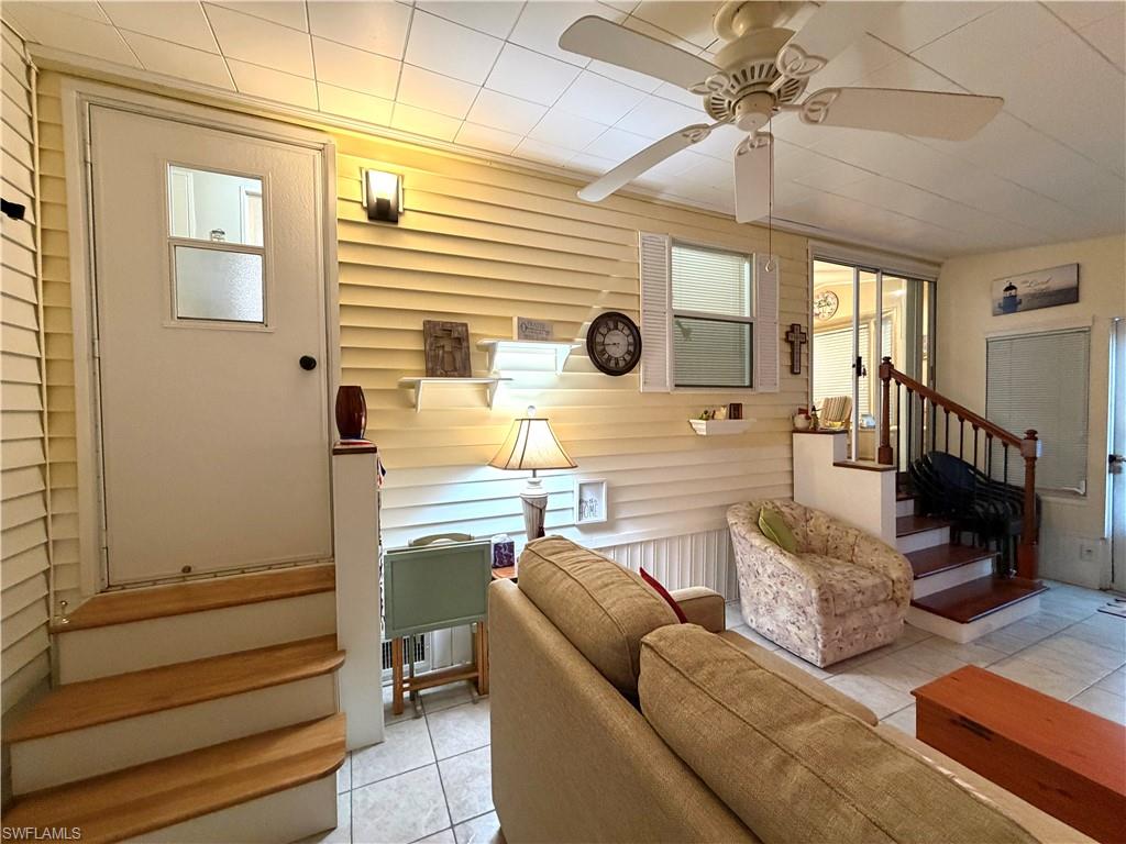 4591 Candlestick Ct E Property Photo 6