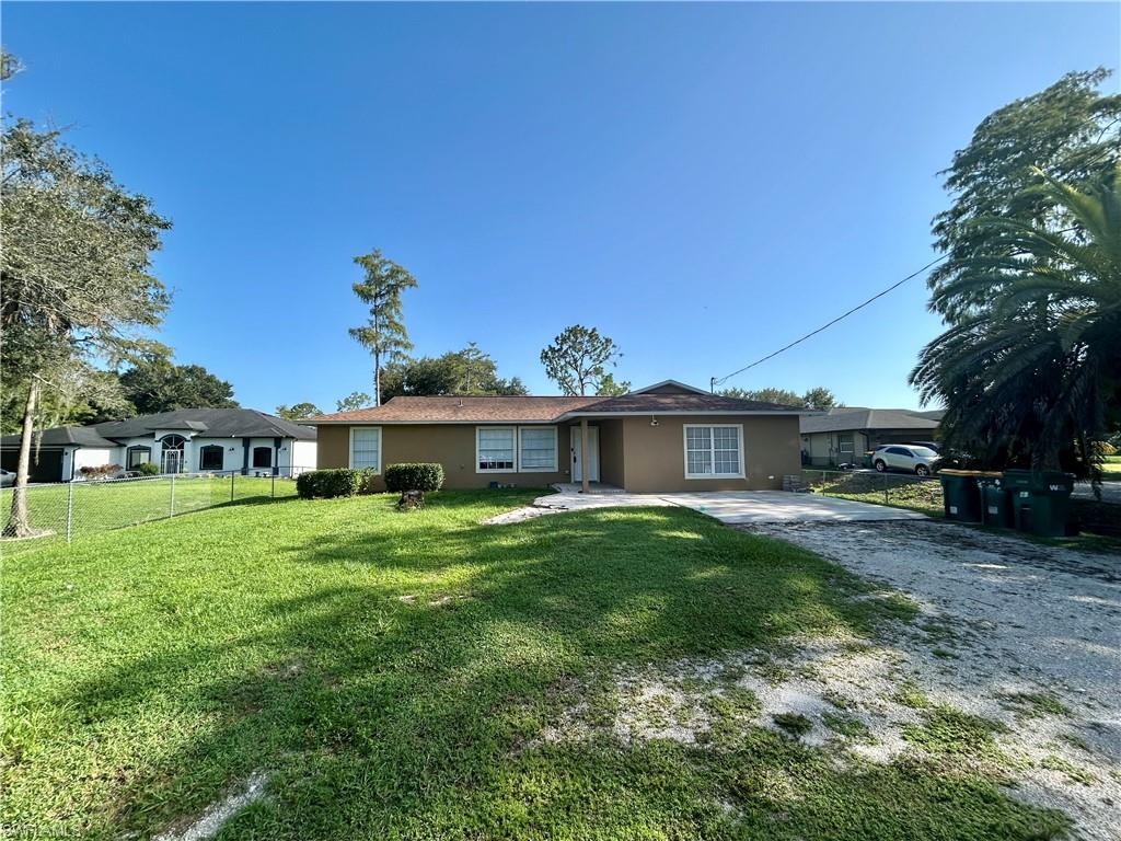 2430 Golden Gate Blvd E Property Photo 3