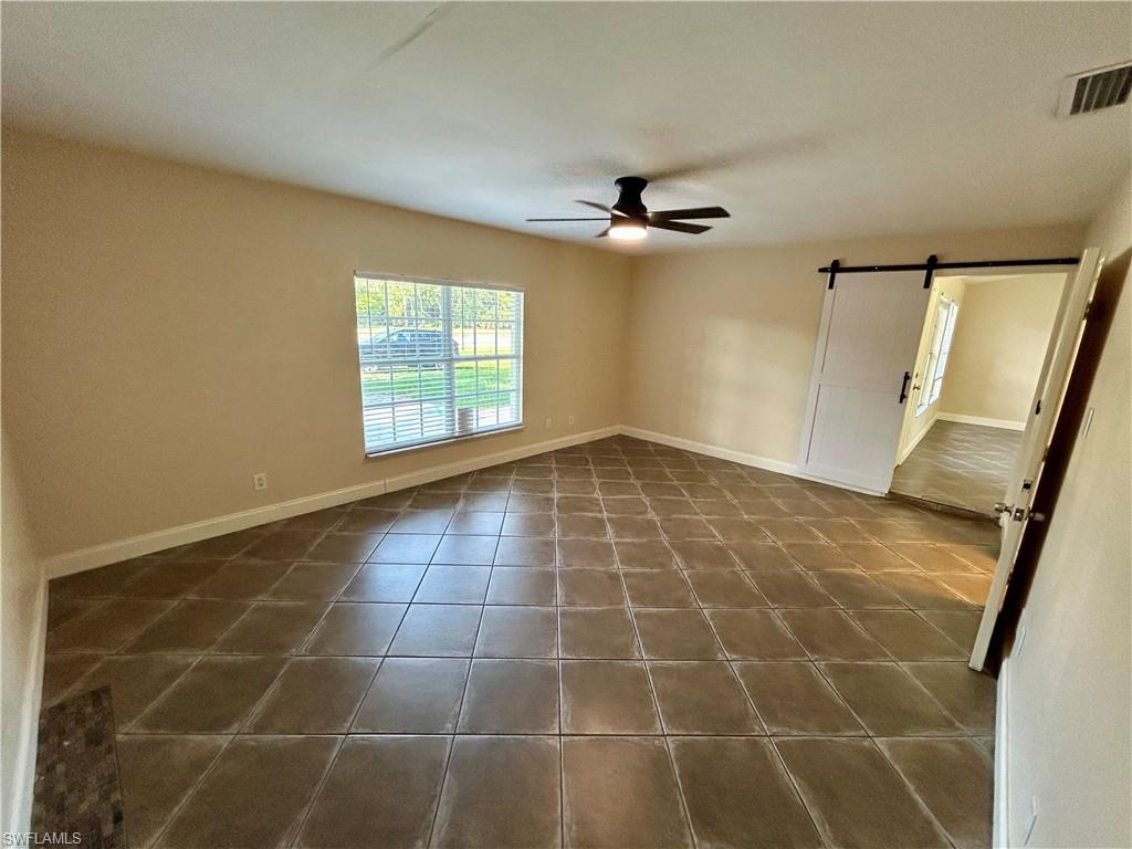 2430 Golden Gate Blvd E Property Photo 15