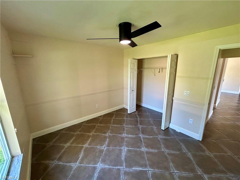 2430 Golden Gate Blvd E Property Photo 20