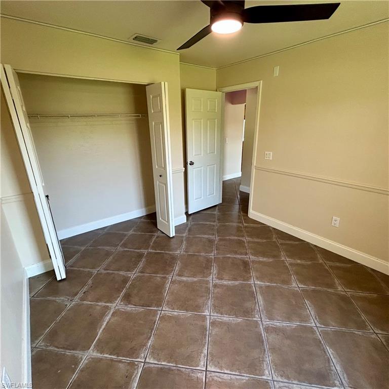 2430 Golden Gate Blvd E Property Photo 26